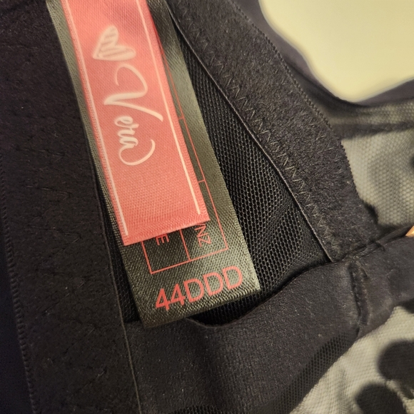 Love Vera Embroidered Heart Unlined Plunge Bra Onyx Black Curvy - Picture 9 of 9